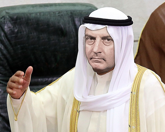 Dutkiewicz i emiraty.jpg Dutkiewicz i emiraty.jpg